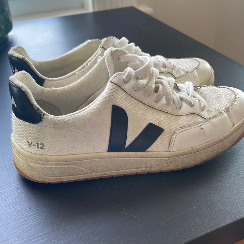 WOMENS VEJA V-12 SHOES